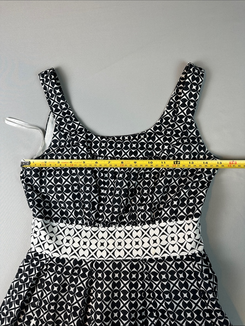 White House Black Market Black White Geometric Fit-and-Flare Dress Pockets - Picture 5 of 9